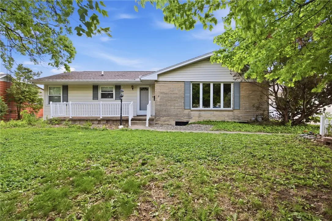 312 Charleston Avenue, Mattoon, IL 61938 - #1