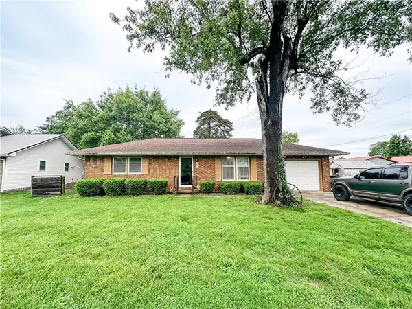307 S Mill Street, Greenup, IL 62428