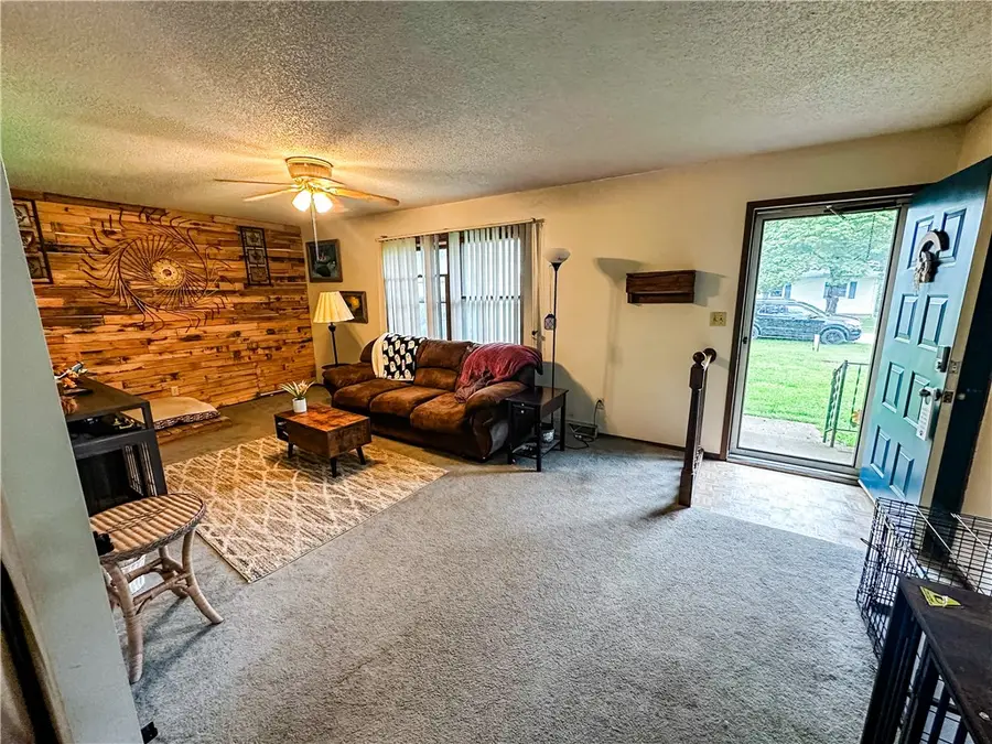 307 S Mill Street, Greenup, IL 62428 - #2