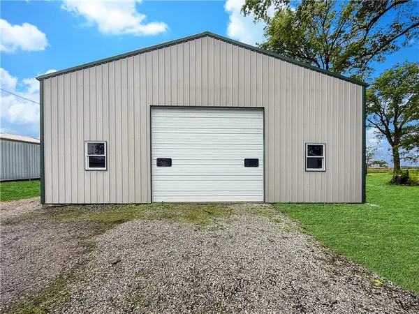 809 W Main Street, Casey, IL 62420