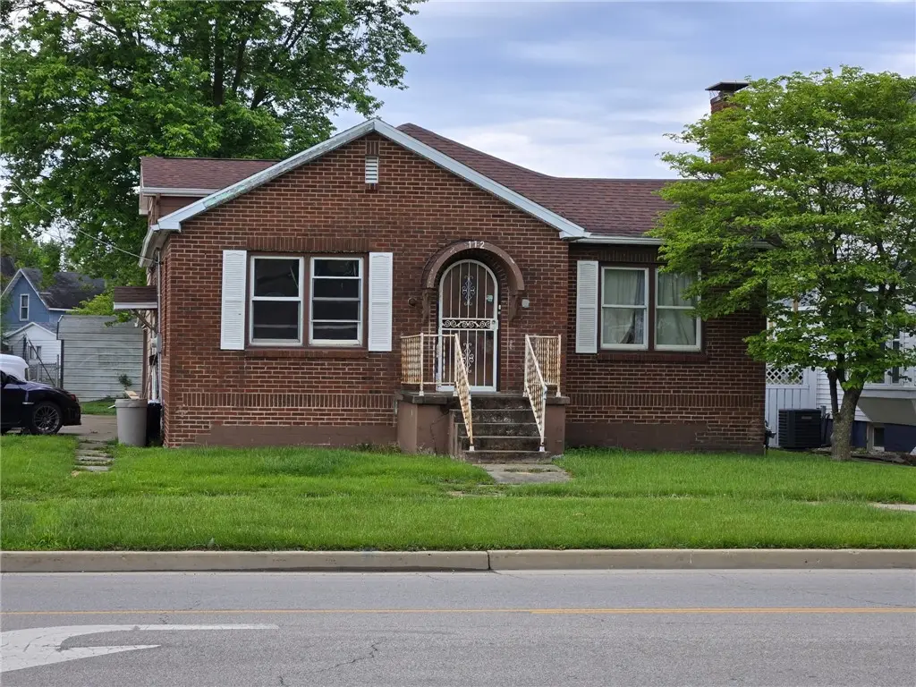 112 W 5th Street, Tilton, IL 61833 - #1