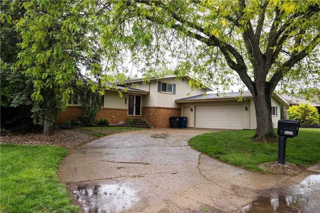1423 Golf Terrace, Danville, IL 61832 - #1