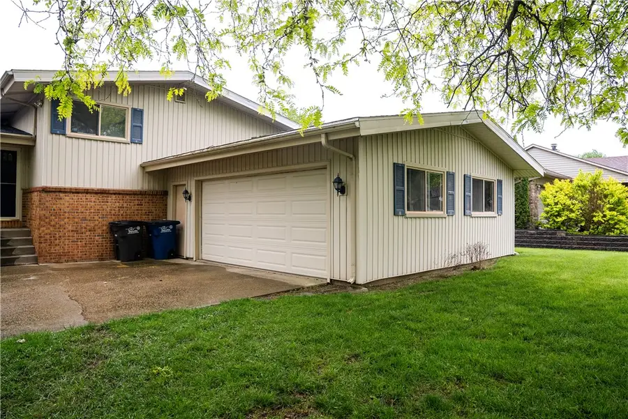 1423 Golf Terrace, Danville, IL 61832 - #3