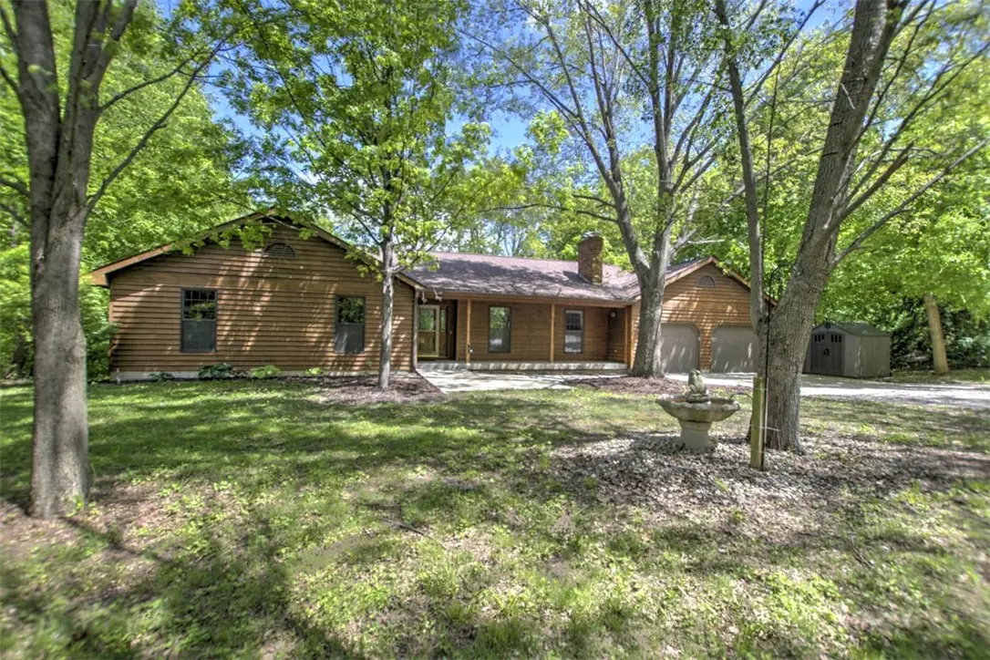 3092 Deer Trail, Decatur, IL 62521 - #1