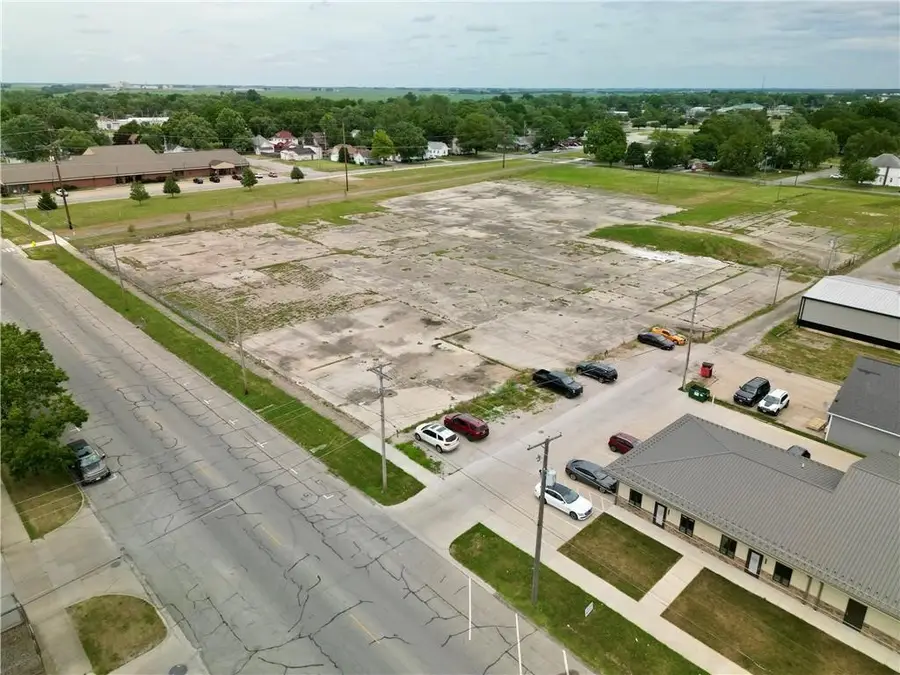 120 N 14th Street, Mattoon, IL 61938 - #2