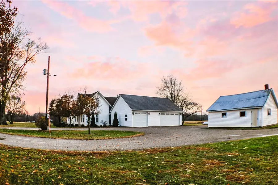 21250 County Highway 17, Charleston, IL 61920 - #3