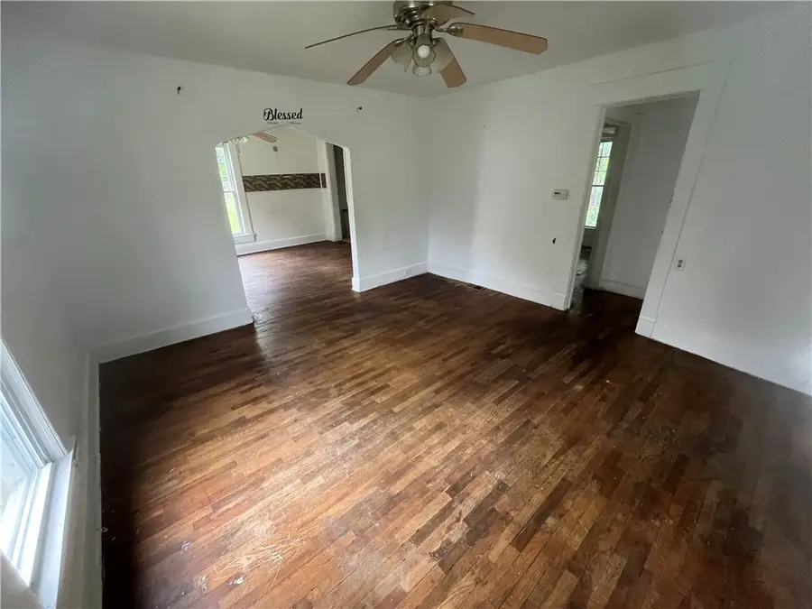 332 W Tyler Avenue, Charleston, IL 61920 - #2