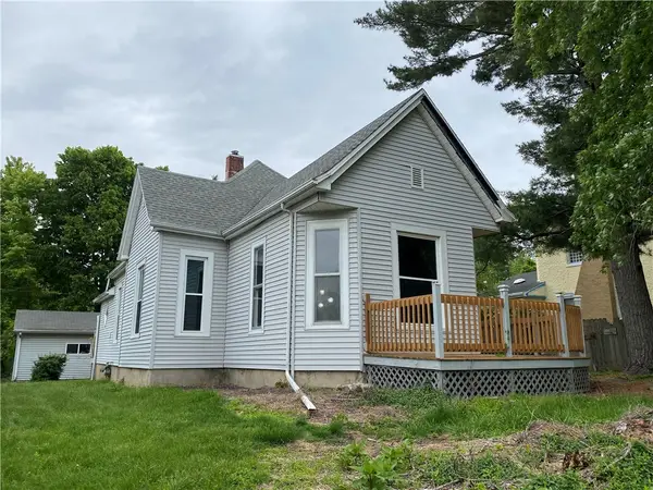 111 Jackson Avenue, Charleston, IL 61920