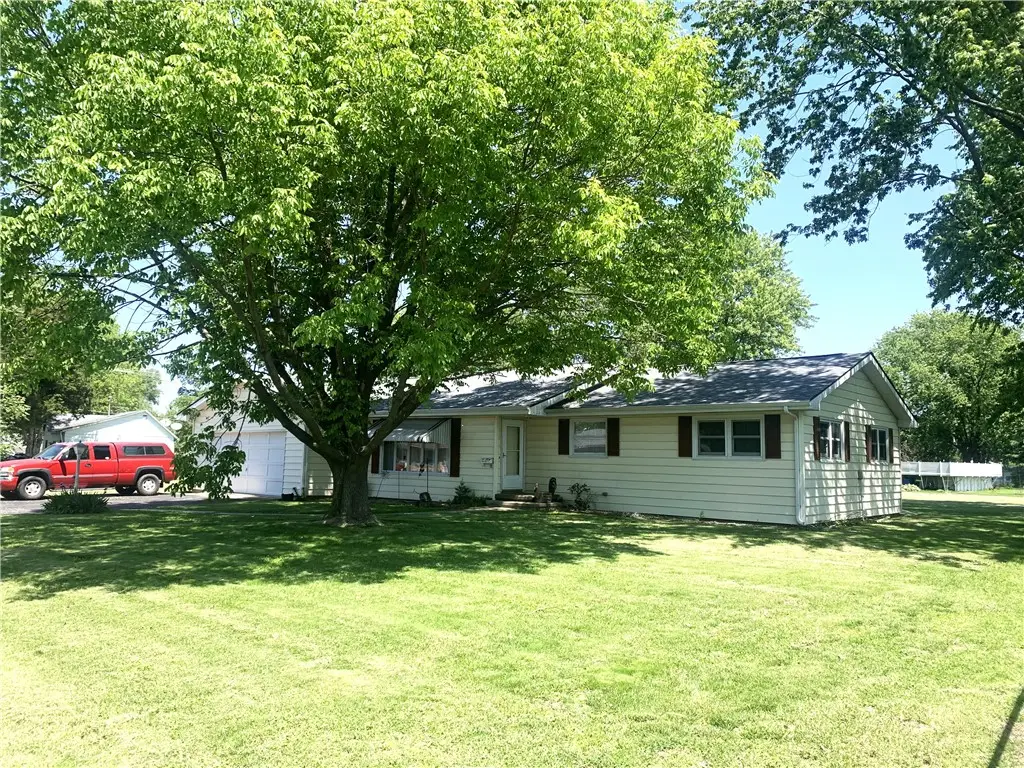 600 Wilson Avenue, Pana, IL 62557 - #1
