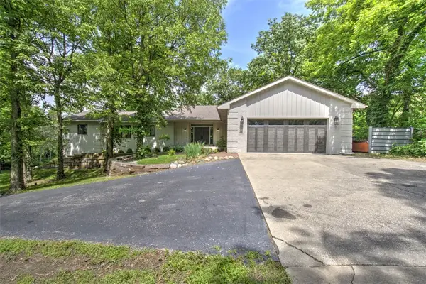 35 Lake Point, Decatur, IL 62521