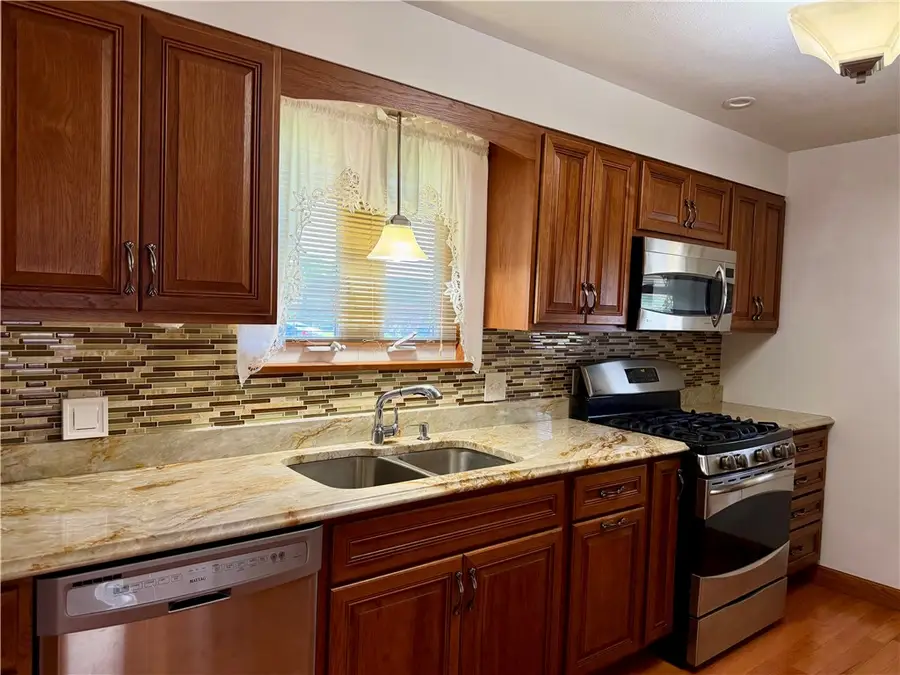 131 Westview Drive, Mattoon, IL 61938 - #2