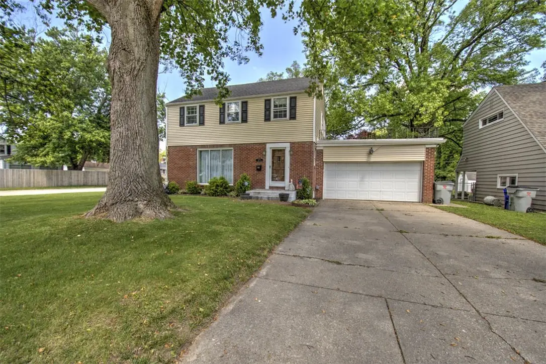 2274 Forest Avenue, Decatur, IL 62522 - #1