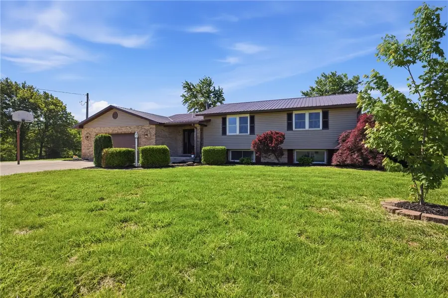 20239 1300th Avenue, Teutopolis, IL 62467 - #2