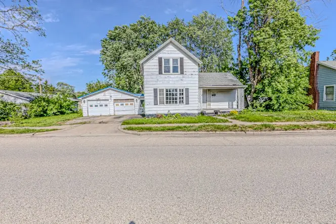 424 Main Street, Moweaqua, IL 62550 - #1