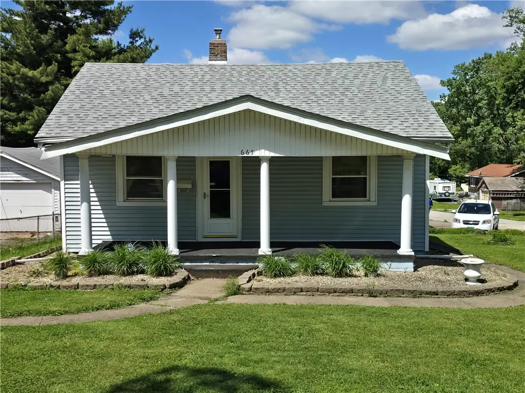 665 N 34th Street, Decatur, IL 62521 - #1