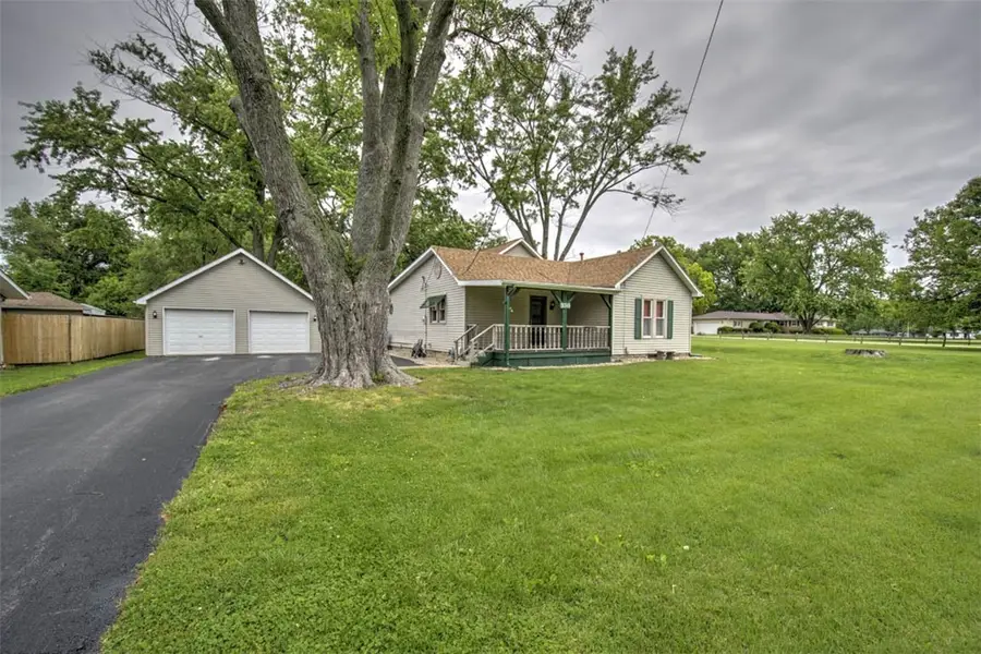 3740 Greenhill Road, Decatur, IL 62521 - #2