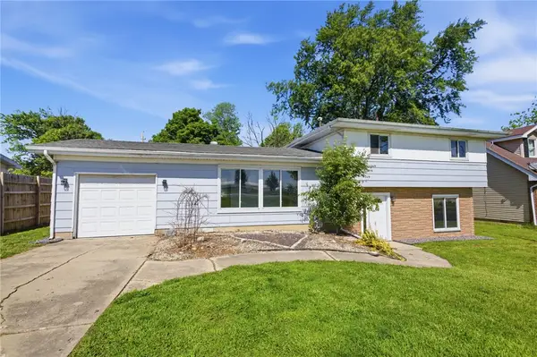 529 Interstate Drive, St Elmo, IL 62458