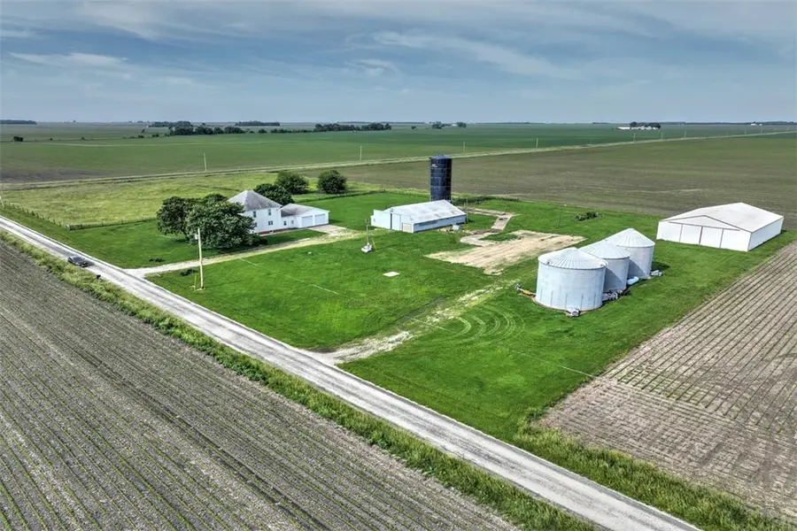 2809 N 1500 East Road, Moweaqua, IL 62550 - #3