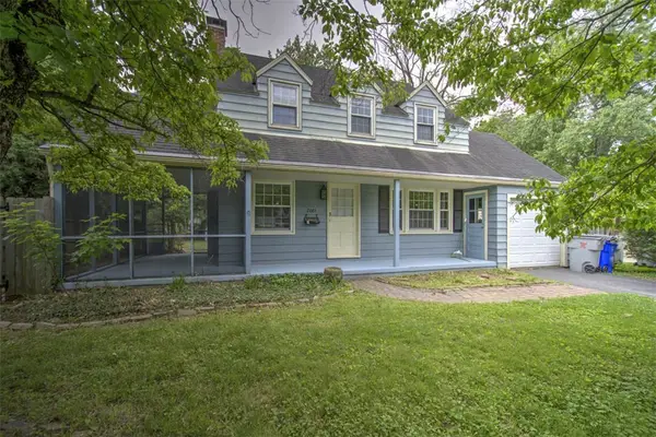 2081 W Riverview Avenue, Decatur, IL 62522