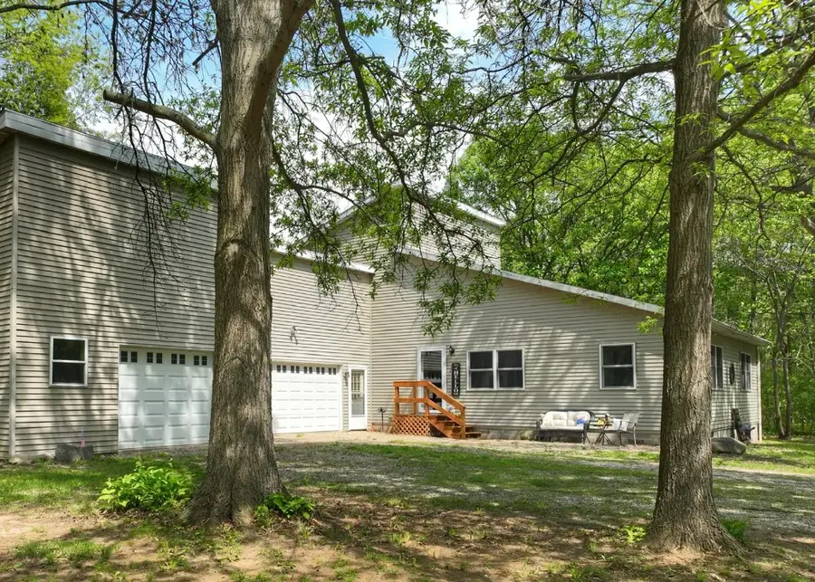 16867 E 3200 North Road, Rossville, IL 60963 - #2