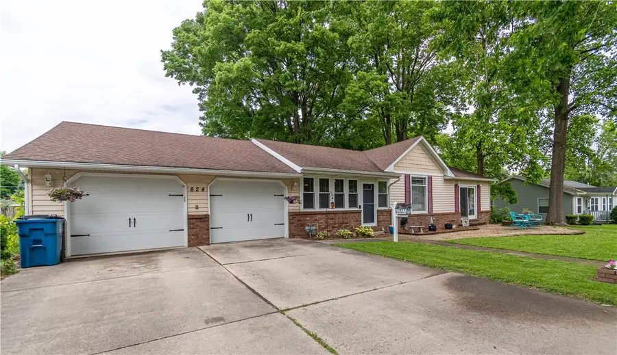 824 N Elm Boulevard, Monticello, IL 61856 - #2