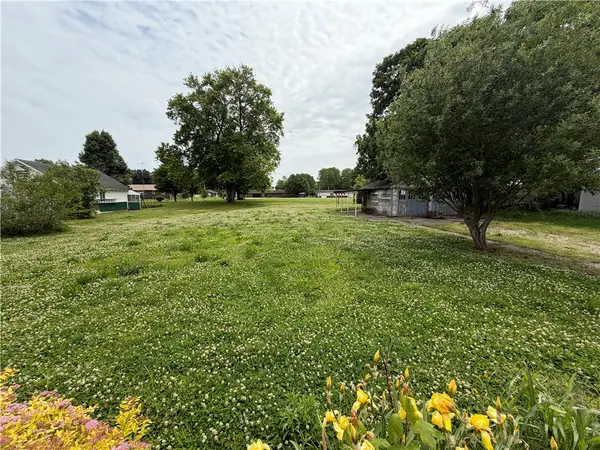 605 W Grand Prairie Street, Palestine, IL 62451