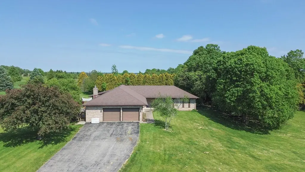 13903 N 920 East Road, Fairmount, IL 61841 - #1