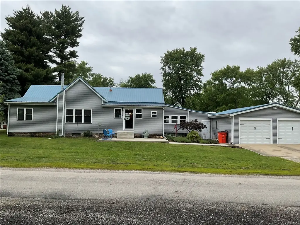 308 Dayton Street, Tower Hill, IL 62571 - #1