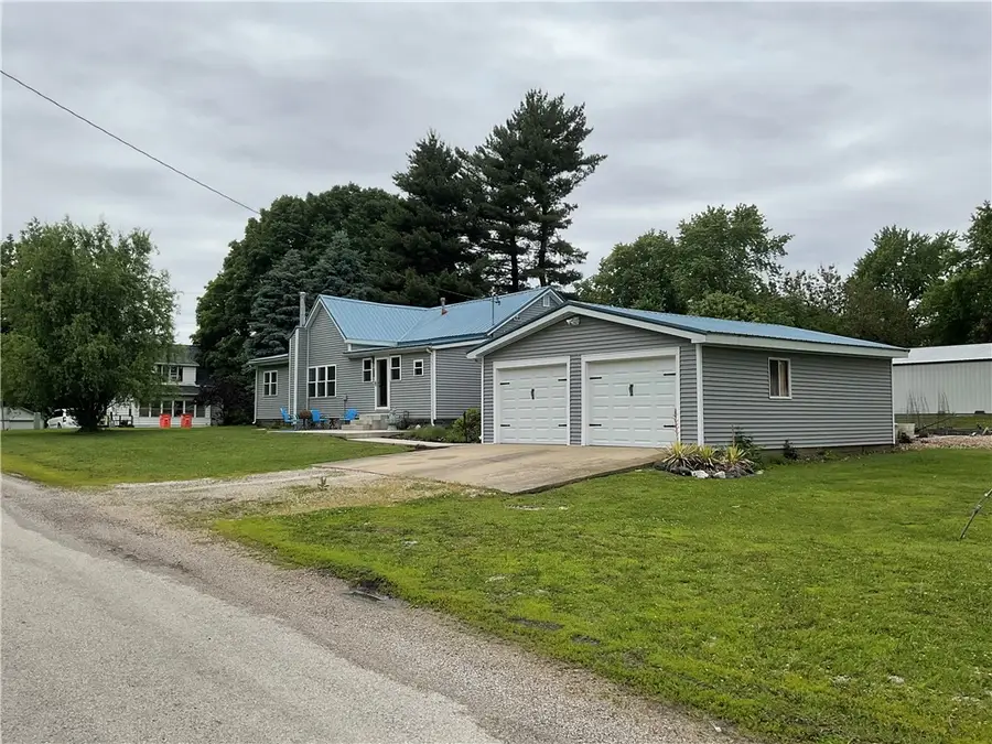 308 Dayton Street, Tower Hill, IL 62571 - #2