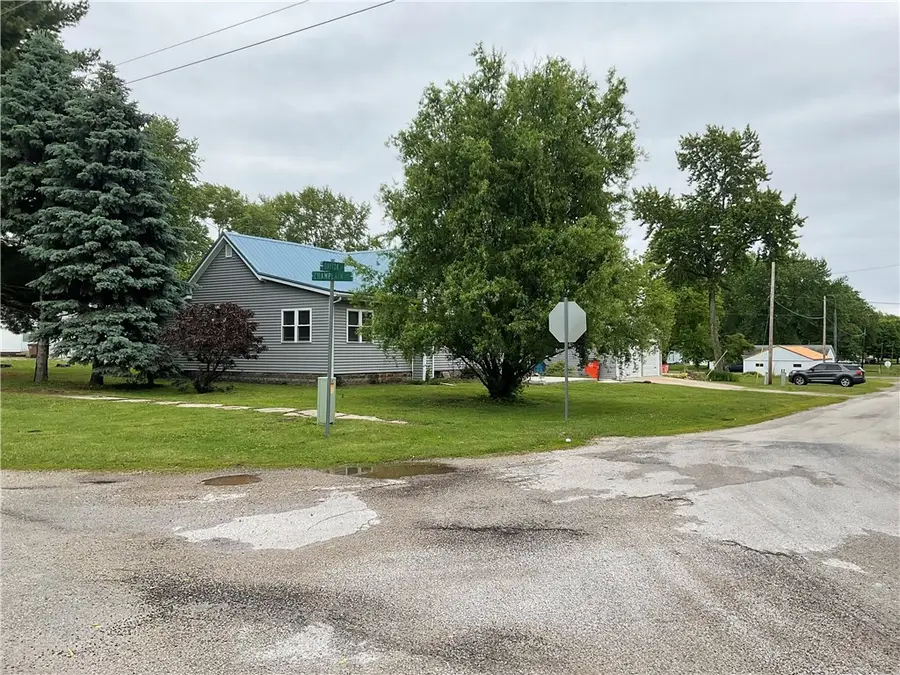 308 Dayton Street, Tower Hill, IL 62571 - #3