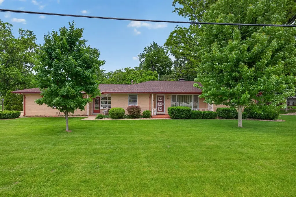 112 South Shores Drive, Decatur, IL 62521 - #1