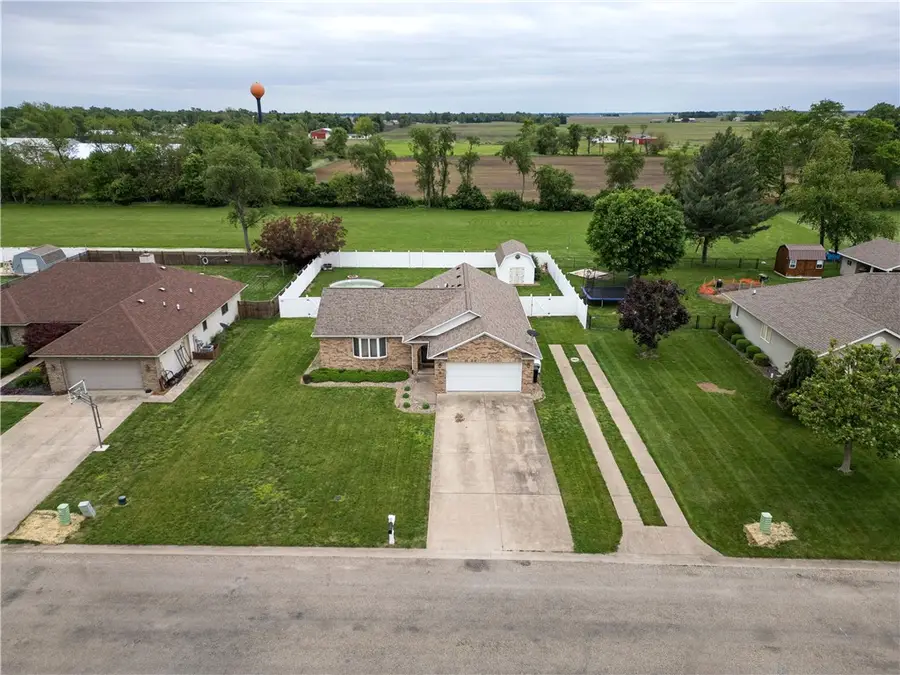8 Rue Le Petite Street, Westville, IL 61883 - #2