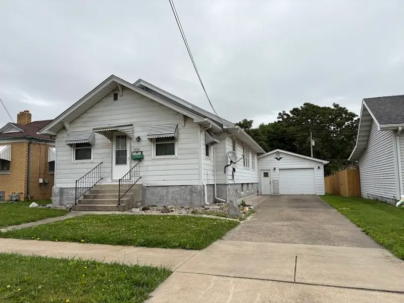 808 N 22nd Street, Mattoon, IL 61938 - #1