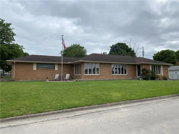 22 Parisian Court, Paris, IL 61944