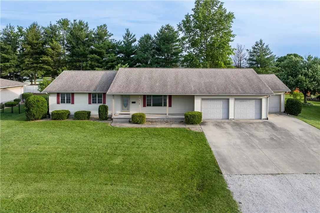 1606 W North 3rd Street, Shelbyville, IL 62565 - #1