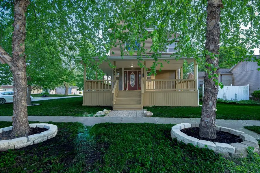 215 E Sale Street, Tuscola, IL 61953 - #2