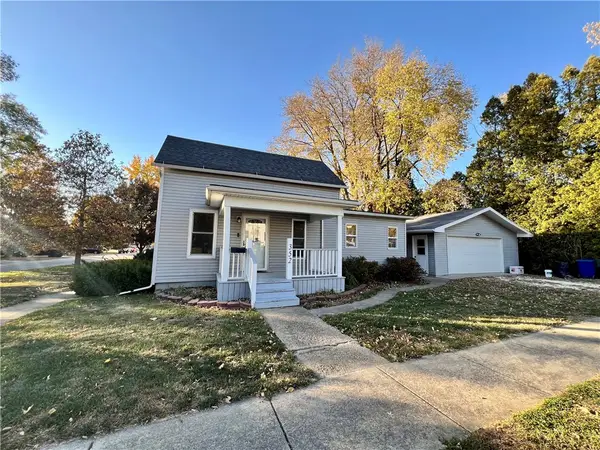 352 S Vermillion Street, Paxton, IL 60957