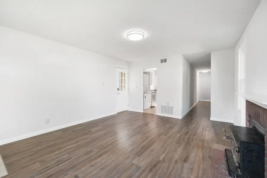 313 Pembroke Street, Tuscola, IL 61953 - #3