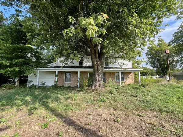 215 W Main Street, Sheldon, IL 60966