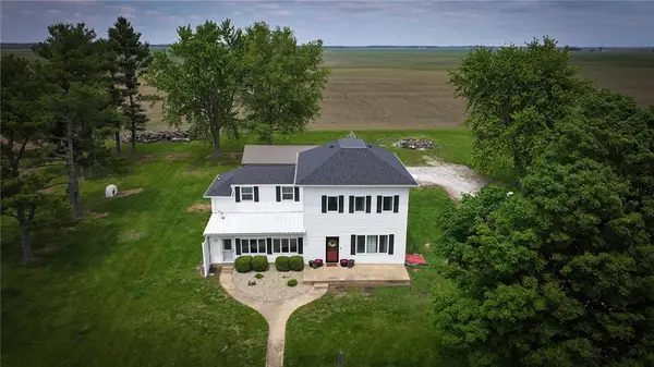 11123 Lake Fork Road, Maroa, IL 61756