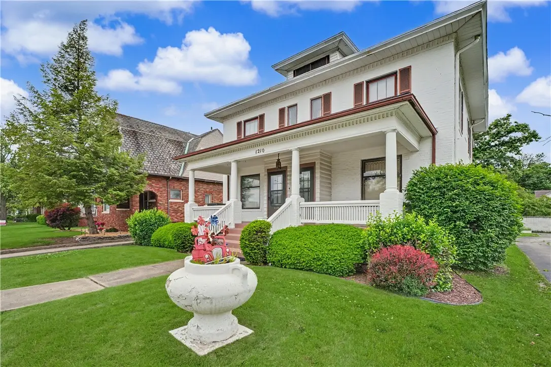 1210 N Vermilion Street, Danville, IL 61832 - #1