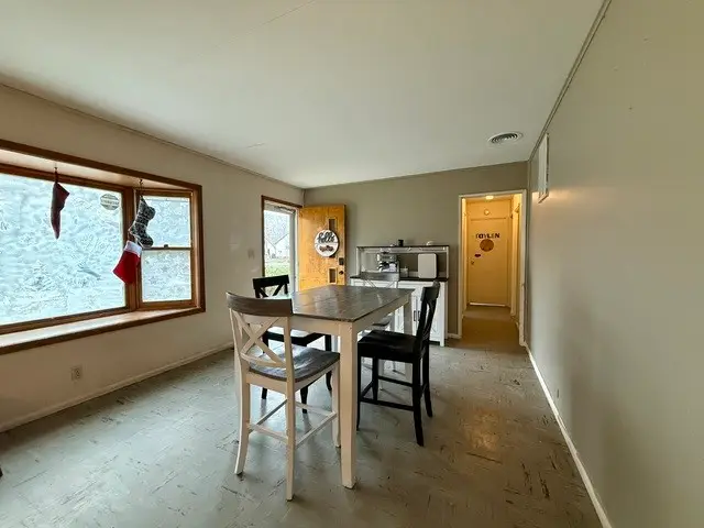 301 S Walnut Street, Clinton, IL 61727 - #2