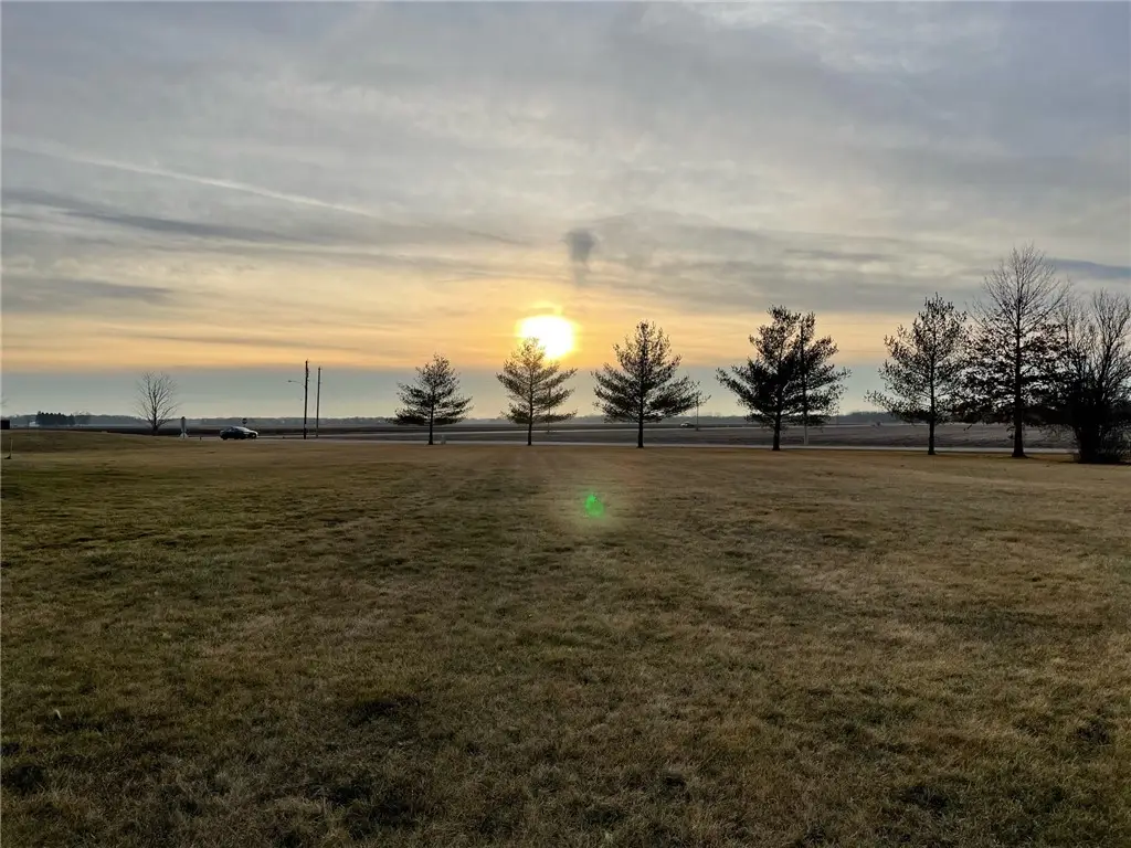 24 Nightingale Circle, Camargo, IL 61919 - #1