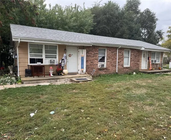101 Richardson Street, Farmer City, IL 61842