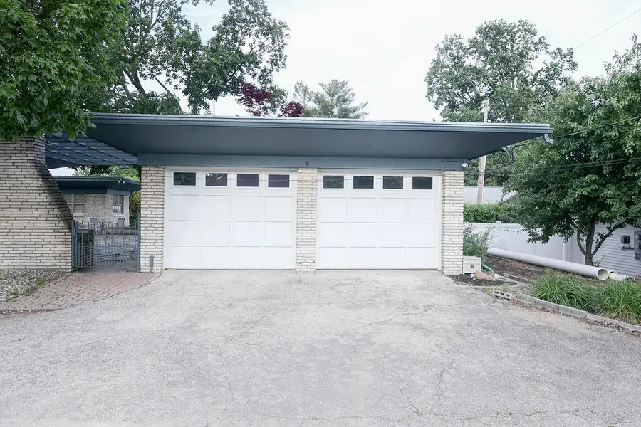 8 E Woodlawn Street, Danville, IL 61832 - #3