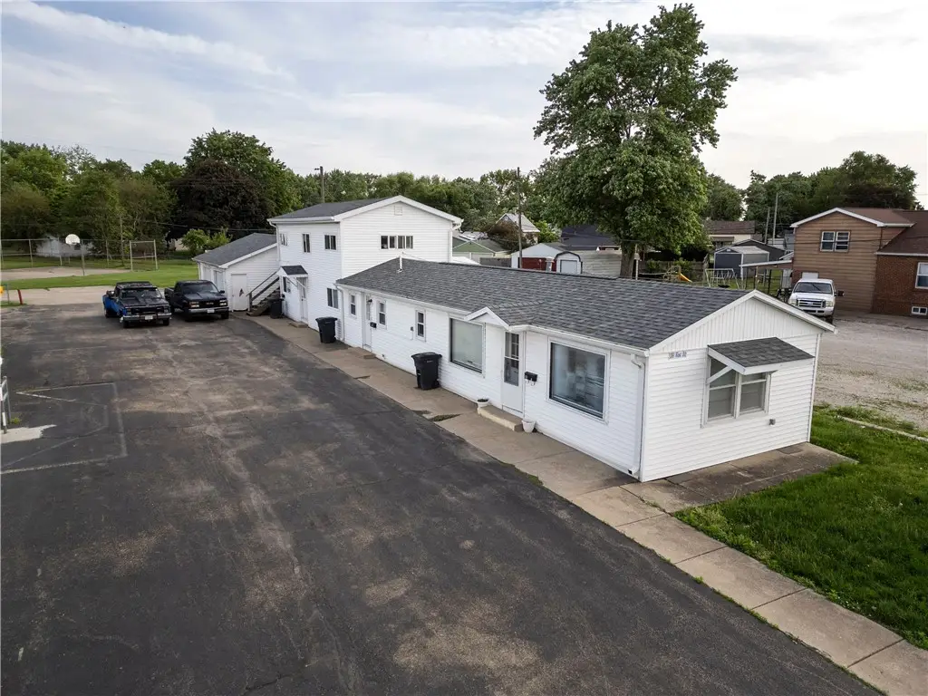 106 W 5th Street, Tilton, IL 61833 - #1