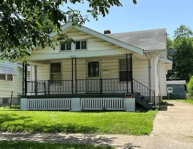 1365 E Walnut Street, Decatur, IL 62526 - #1