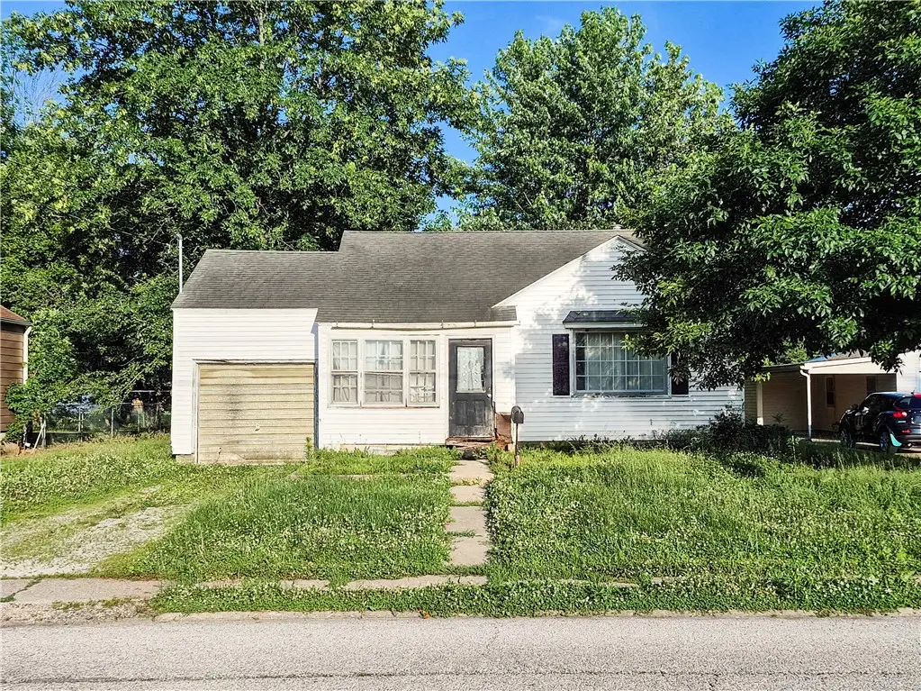 1307 N Cross Street, Robinson, IL 62454 - #1