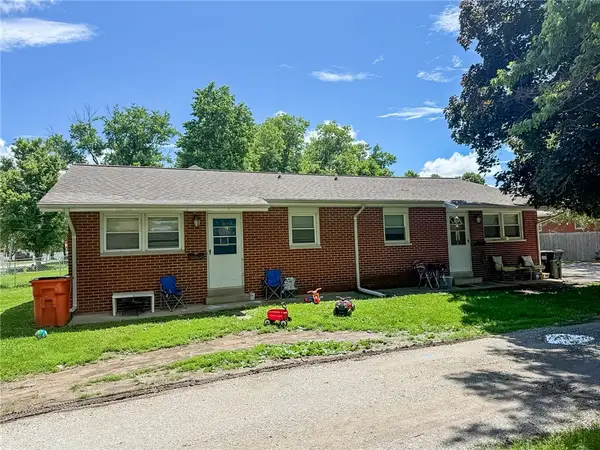 844 C Street, Charleston, IL 61920