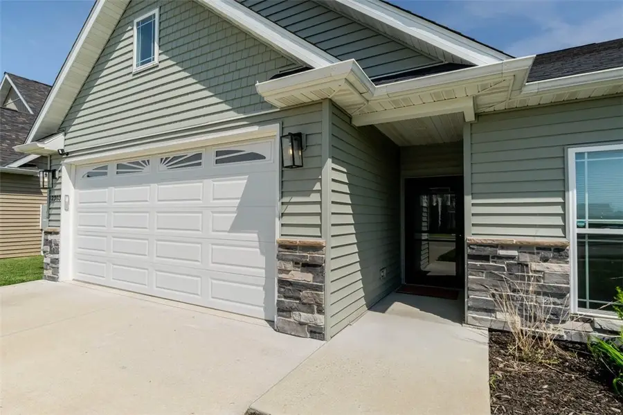 2303 Lilly Street, Effingham, IL 62401 - #2